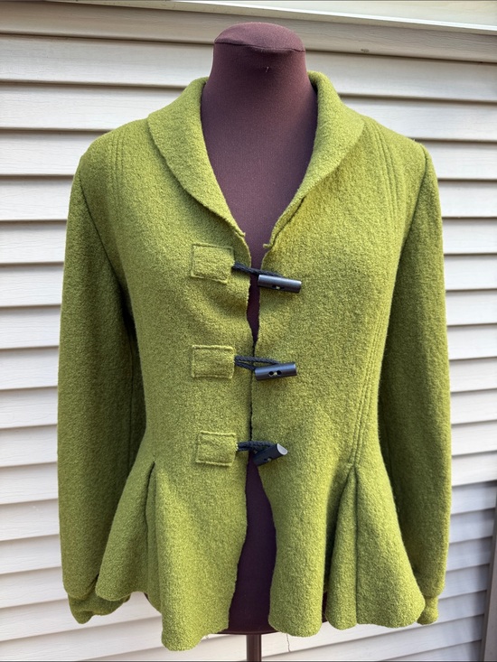 Eva Tralala Jackets & Blazers - Eva Tralala Paris chartreuse 100% boiled wool toggle French style jacket Size S